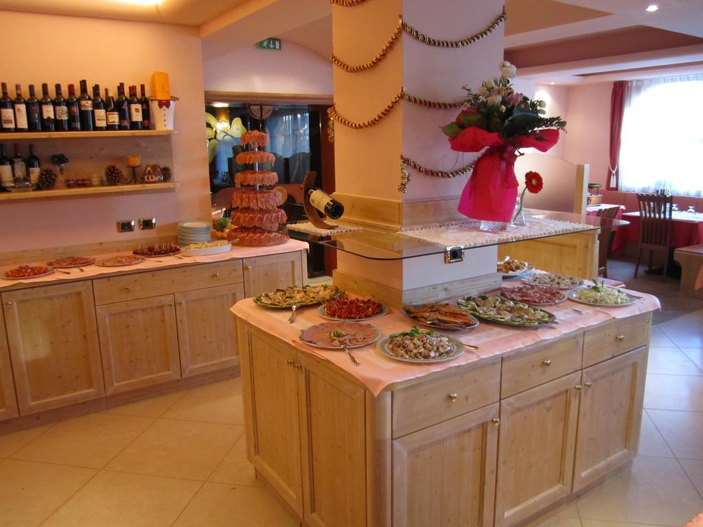 Hotel Rosalpina Folgaria Bagian luar foto